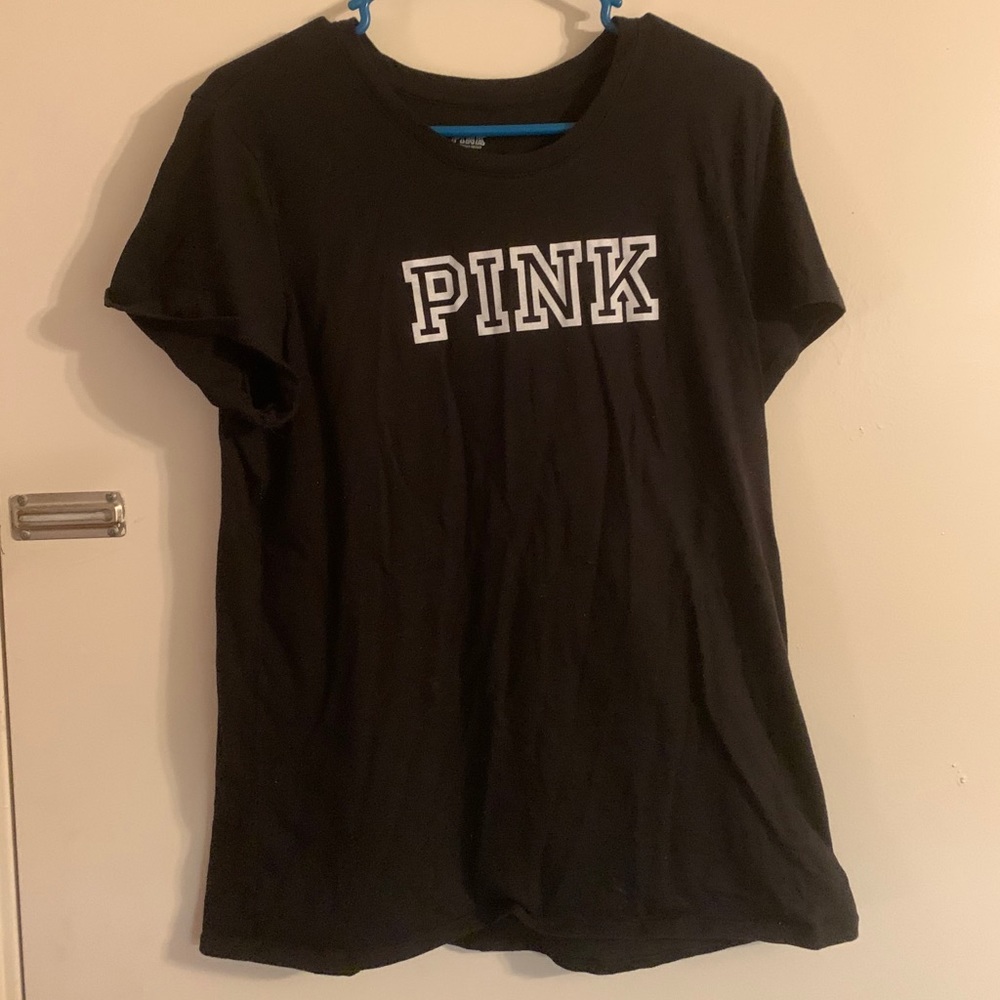 Victoria’s Secret pink black T-shirt size XL